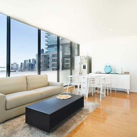 Captain Homes - Next Crown Convention Center Ocean Cbd View Free Parking Melbourne Exterior photo